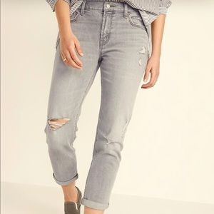 Old Navy mid-rise Boyfriend Fit Gray Denim size 6